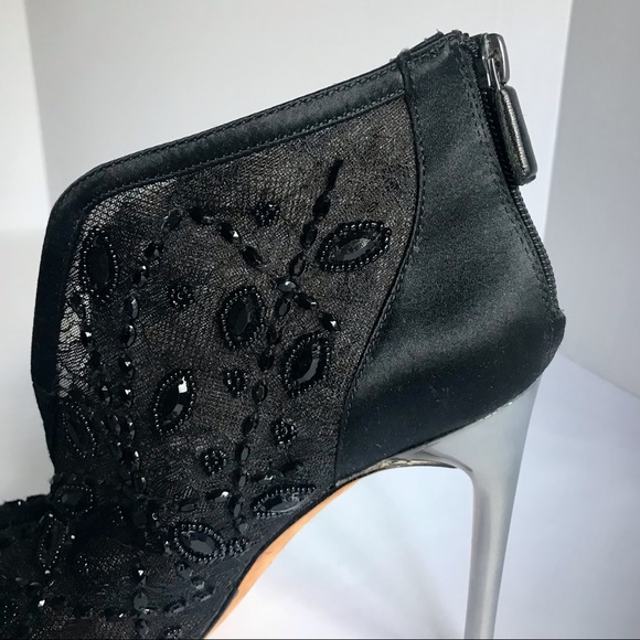BCBGMAXAZRIA BLACK LACY STUNNING BEJEWELED STILETTO BOOTIES/SHOES Sz 8M - Picture 4 of 15